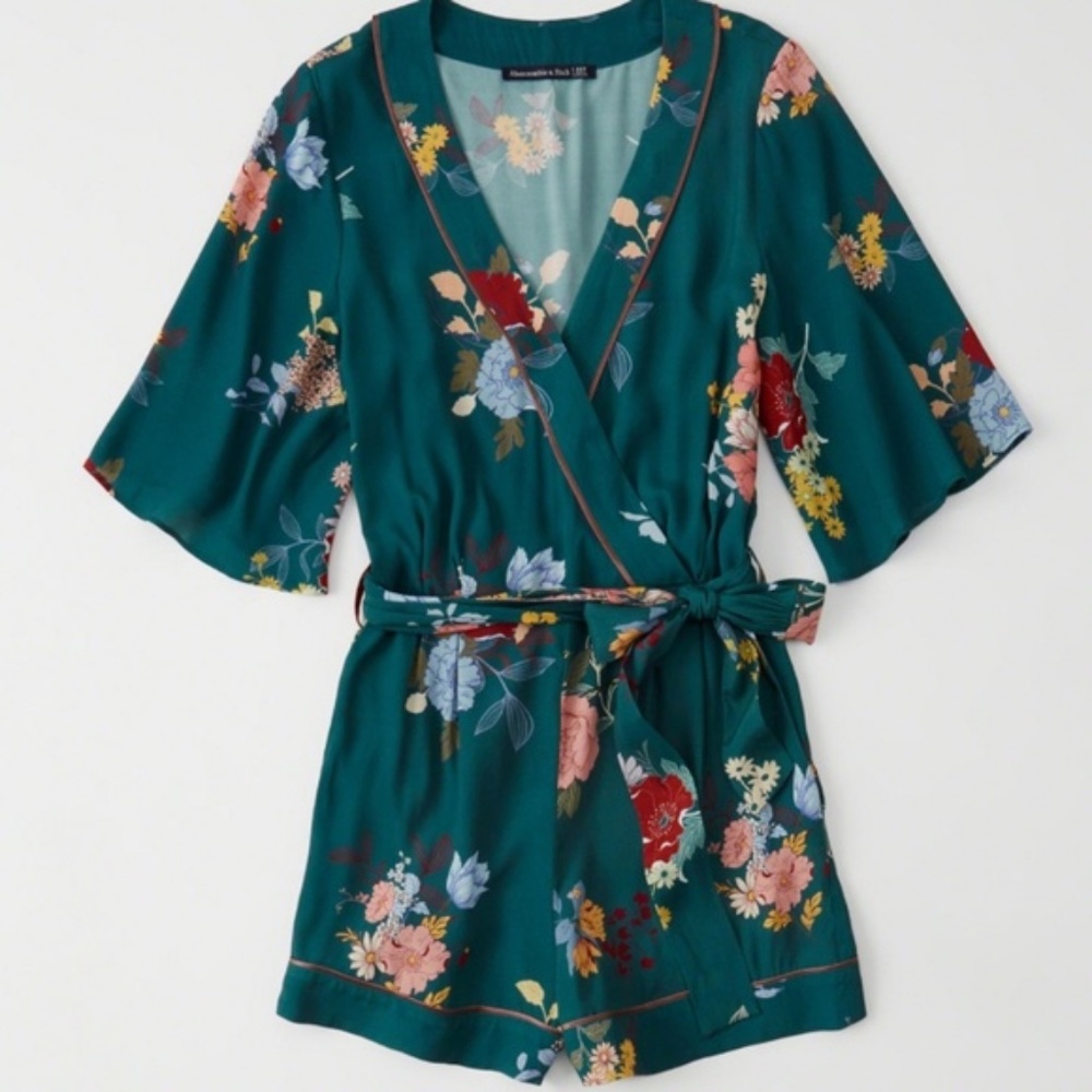 Abercrombie and Fitch Kimono Romper